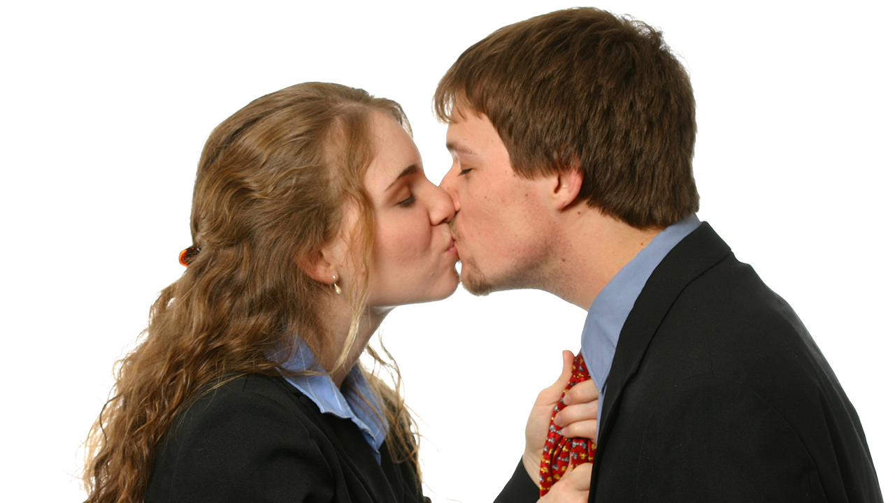 夫妻有哪些常见性交姿势 哪种爱爱姿势最受欢迎