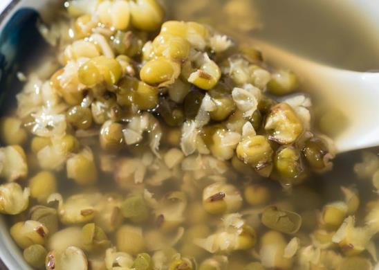 绿豆汤熬多长时间适合 绿豆汤熬多长时间解暑效果最好